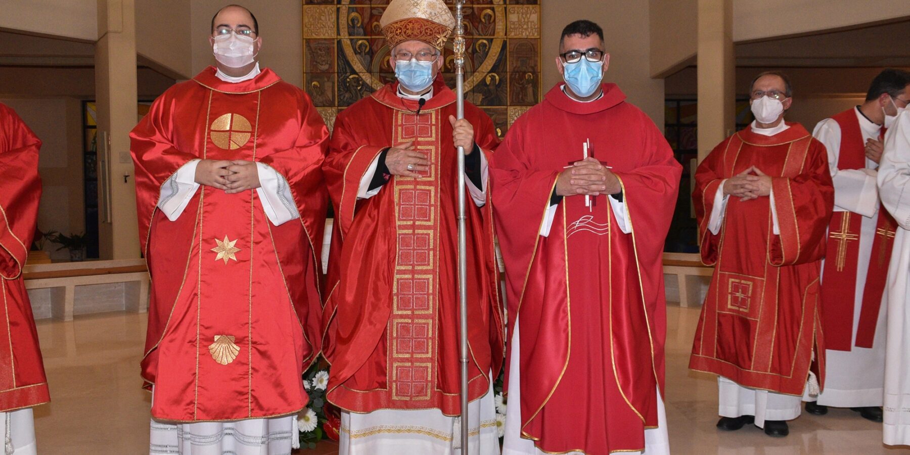 Ordenacao_sacerdotal_padres_fabio_pedro_samuel_camacho-94